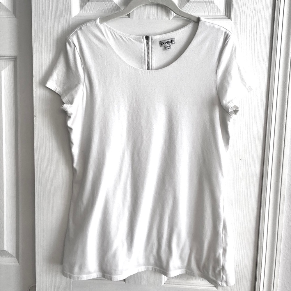 🤍Express Double Lined Top Size Large